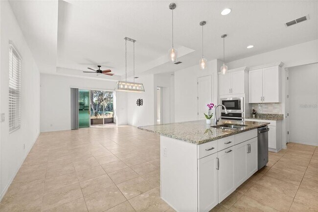 Building Photo - 1855 Flora Pass Pl