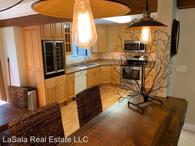 Building Photo - 596 Mountain Rd