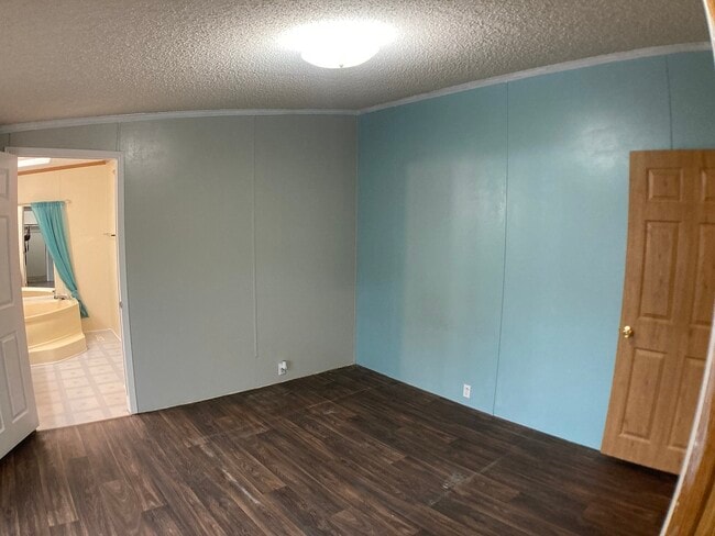 Building Photo - 605 Rio Grande Dr