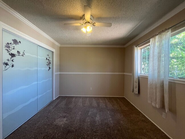 Building Photo - Spacious 3-Bedroom, 2-Bath Home – 1,510 Sq. Ft.