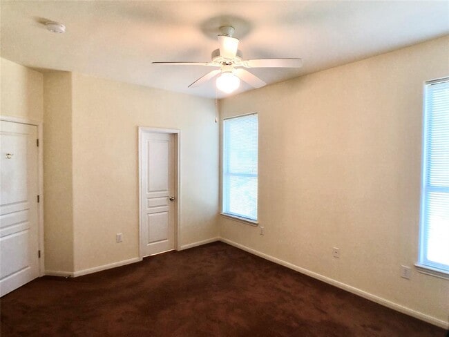 Building Photo - 4620 W William Cannon Dr