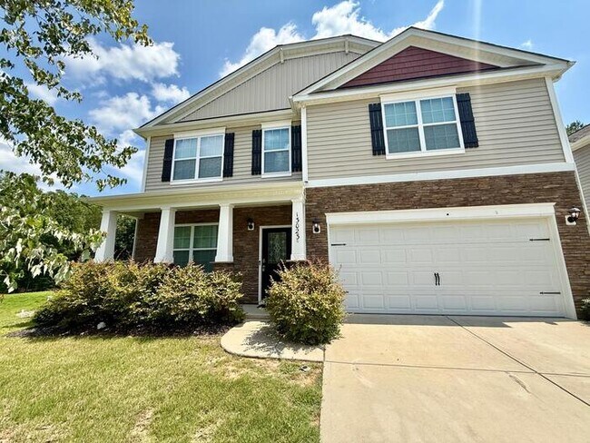 Building Photo - 13023 Newburgh Green Dr
