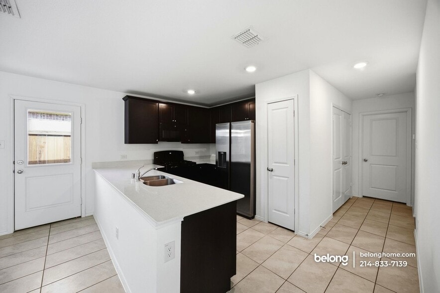 Building Photo - 3801 Harper St