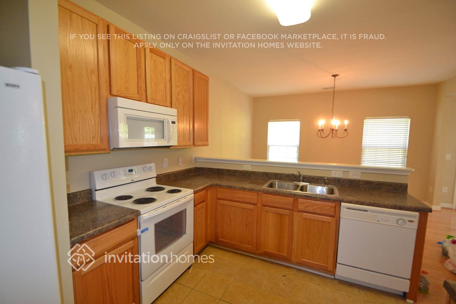 Building Photo - 1426 Cozart St