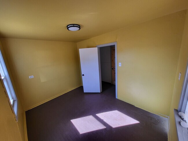 Building Photo - 210 N Elden St