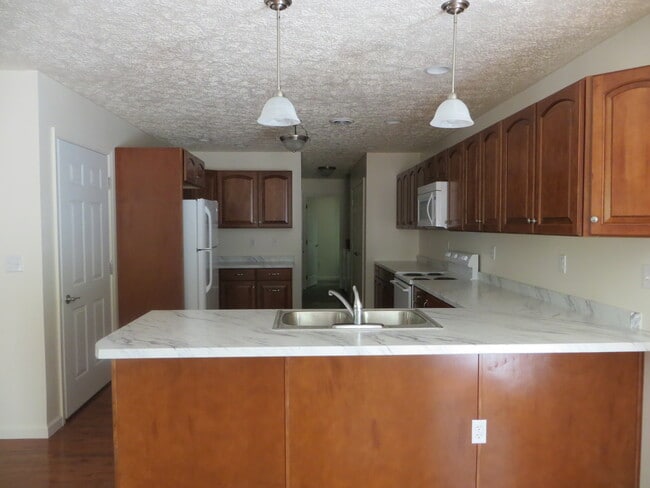 Building Photo - 28 Holler Rd