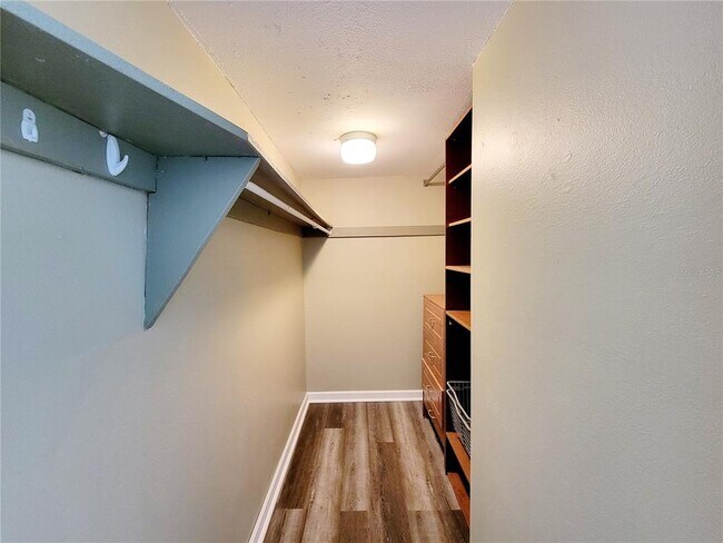 Building Photo - 4160 35th Terrace S