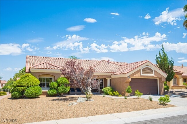 Building Photo - 2548 Tumble Brook Dr