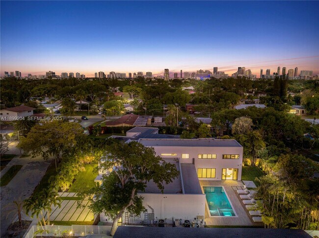 Building Photo - 2110 NE 197th Terrace