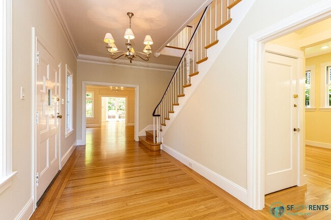 Building Photo - Pacific Heights: Remodeled Single Family H...