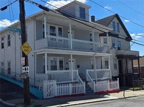 Building Photo - 15 Windmill St