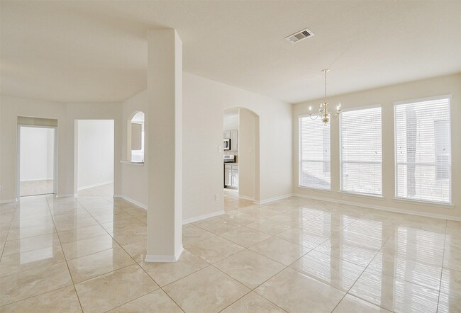 Building Photo - 6614 Halcyon Days Dr