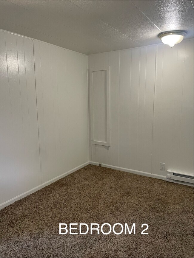 Building Photo - 3146 Independence Dr S