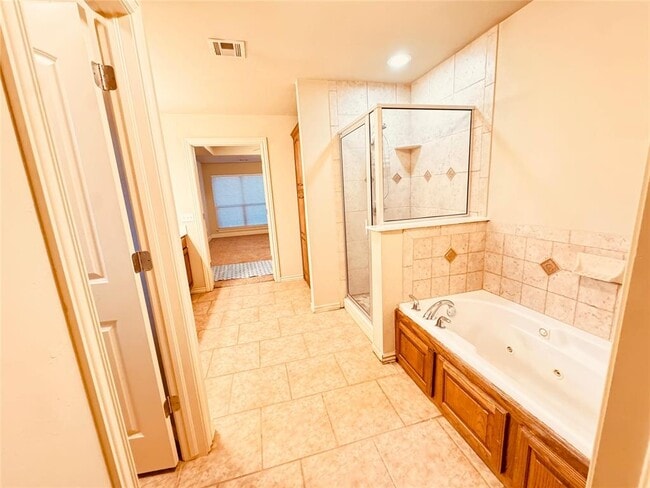 Building Photo - 601 Ellsworth Ave