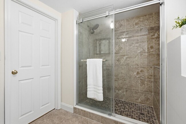 Building Photo - 51 Hosmer St