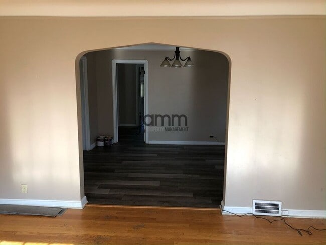 Building Photo - 17724 Hilliard Rd