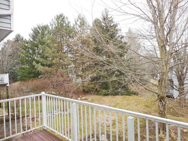 Building Photo - 4314 Hillside Dr