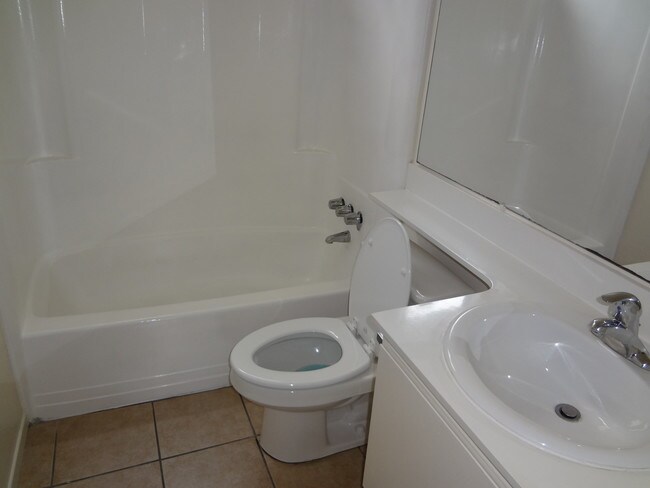 Building Photo - 1459 Hornblend St