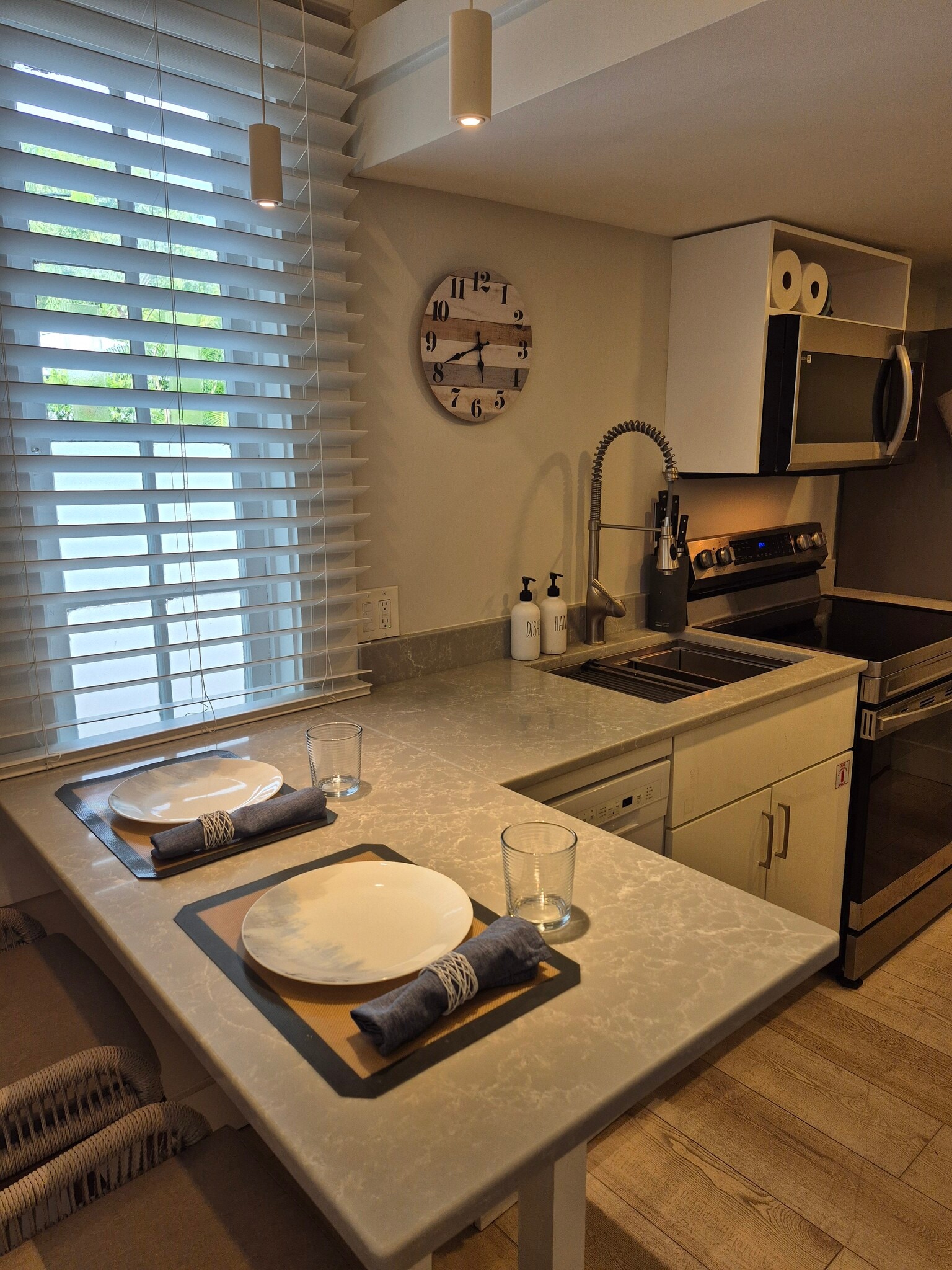 Dishwasher! - 1220 Newton St