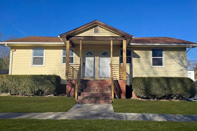 Building Photo - 5306 Eaton Cir