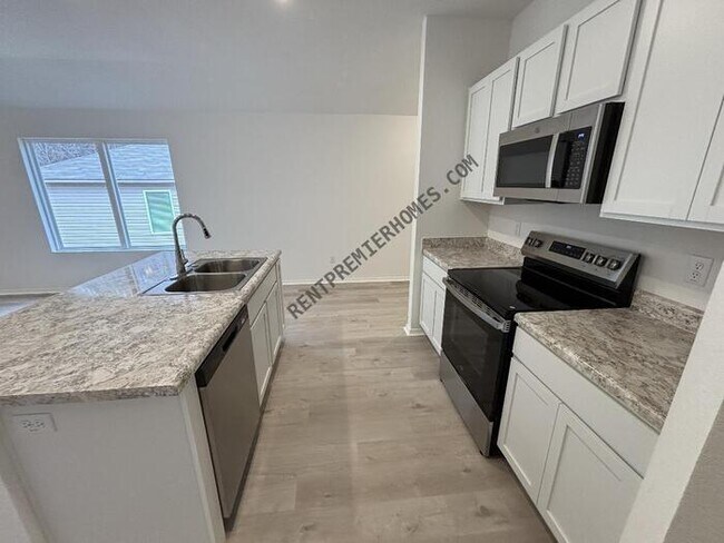 Building Photo - 310 Sarah Alyse Ln