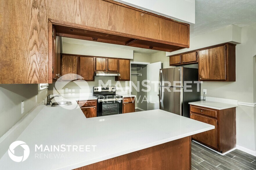 Building Photo - 233 Evergreen Cir