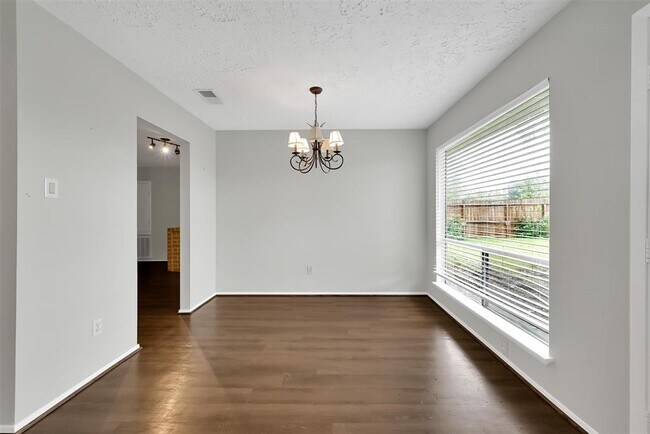 Building Photo - 4730 Temple Bell Dr