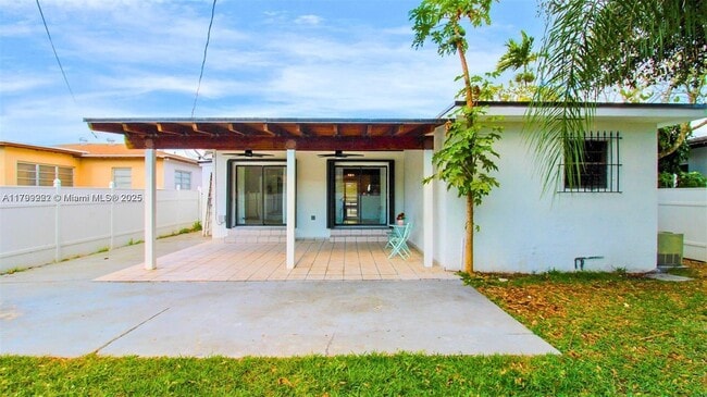 Building Photo - 6110 S Waterway Dr