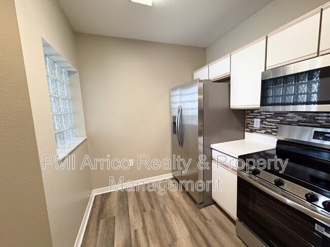 Building Photo - 6019 Portsdale Pl