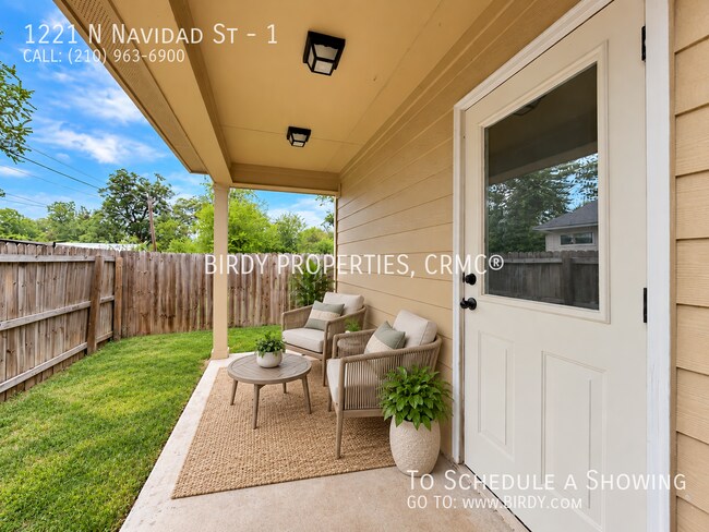 Building Photo - 1221 N Navidad St