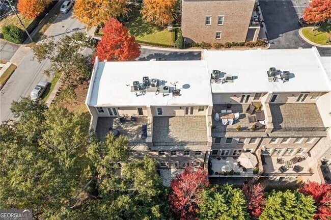 Building Photo - 58 Sheridan Dr NE