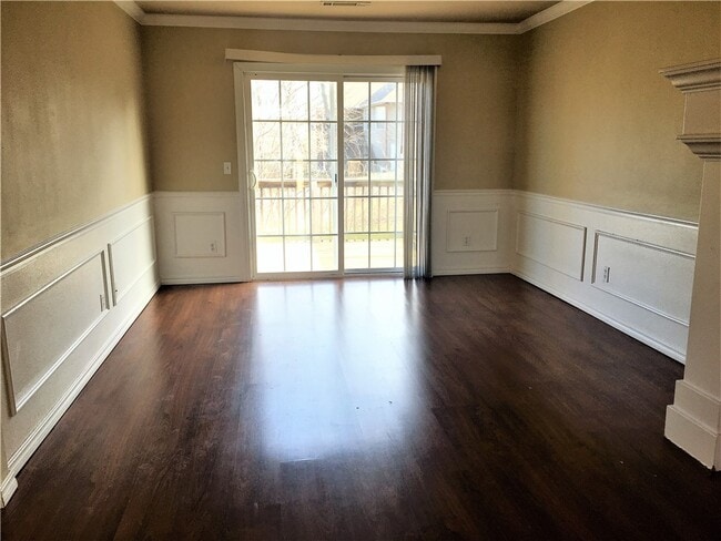 Building Photo - 1806 Knollcrest Cir