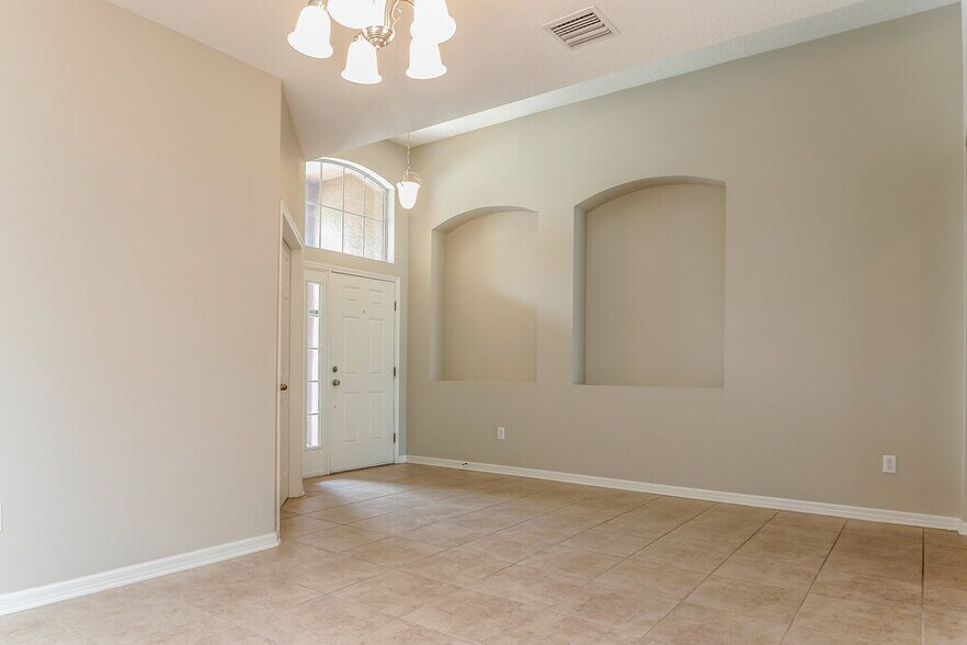 Building Photo - 7320 Forest Mere Dr