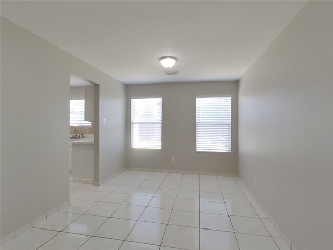 Building Photo - 1518 Carbonear Dr