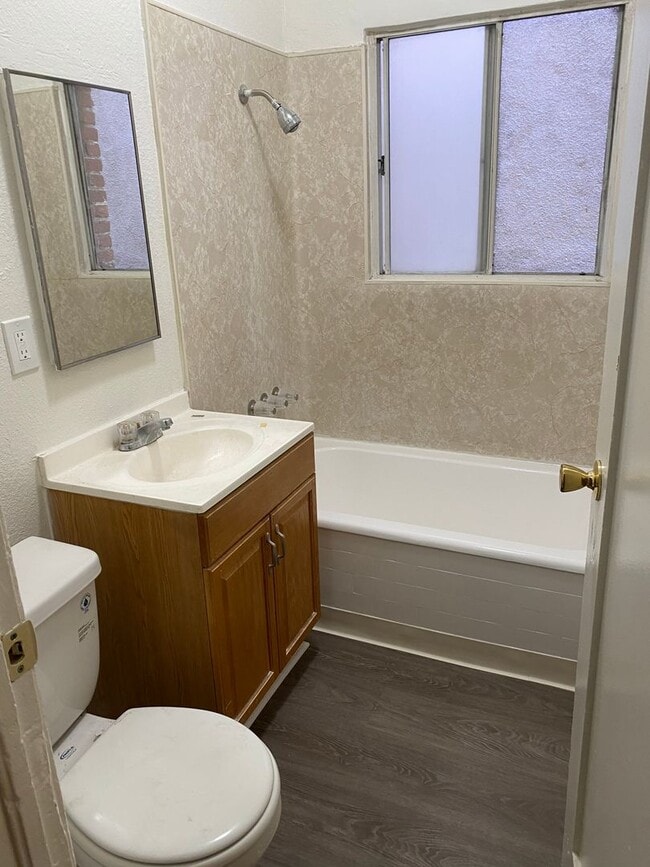 Building Photo - 461 W Colorado St