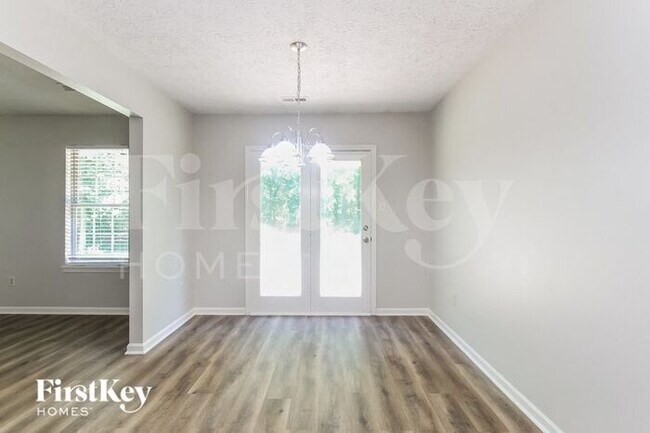 Building Photo - 5610 Simmul Ln