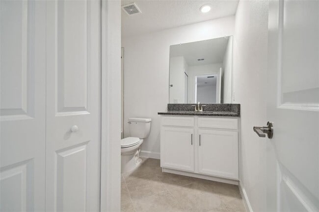 Building Photo - 8221 Cor Pne Wy