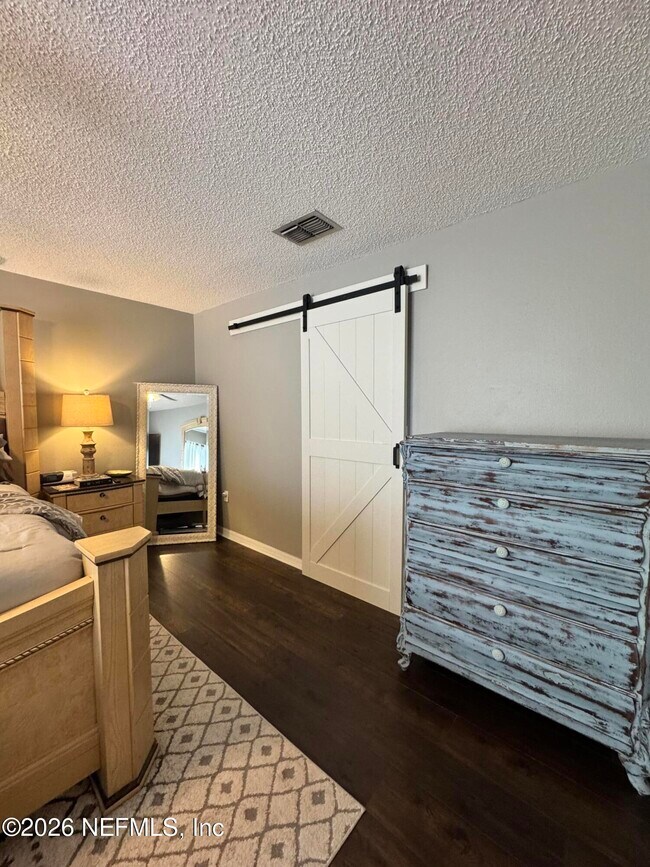 Building Photo - 12341 Glenn Hollow Dr