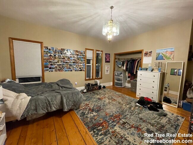 Building Photo - 8 Sewall St