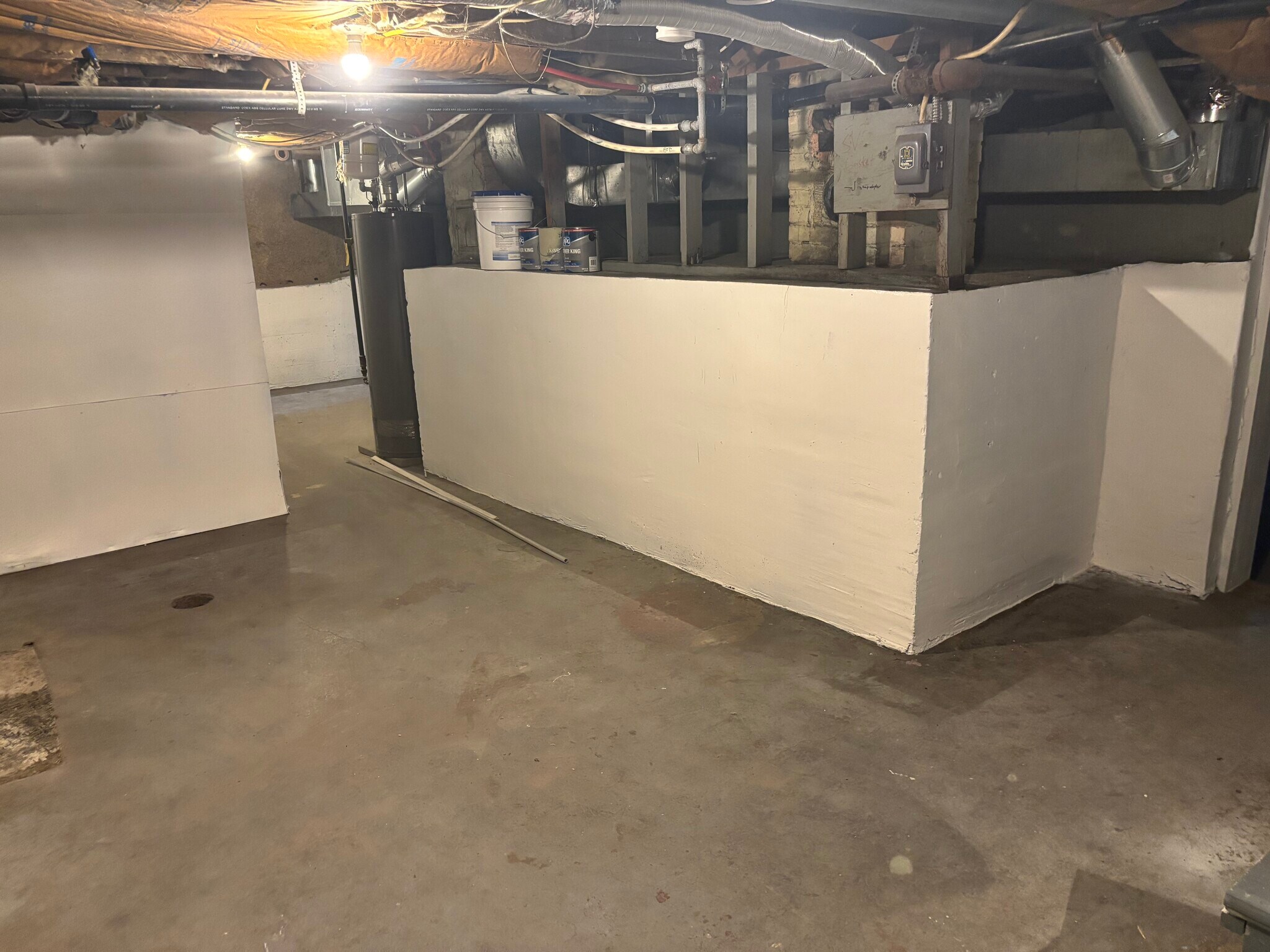 Building Photo - 245 N Main St