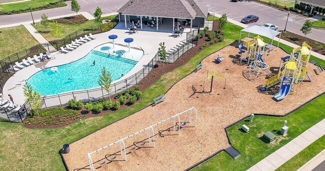 Building Photo - 4332 Oswin Dr