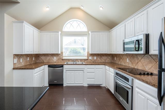 Building Photo - 10913 Golfview Way