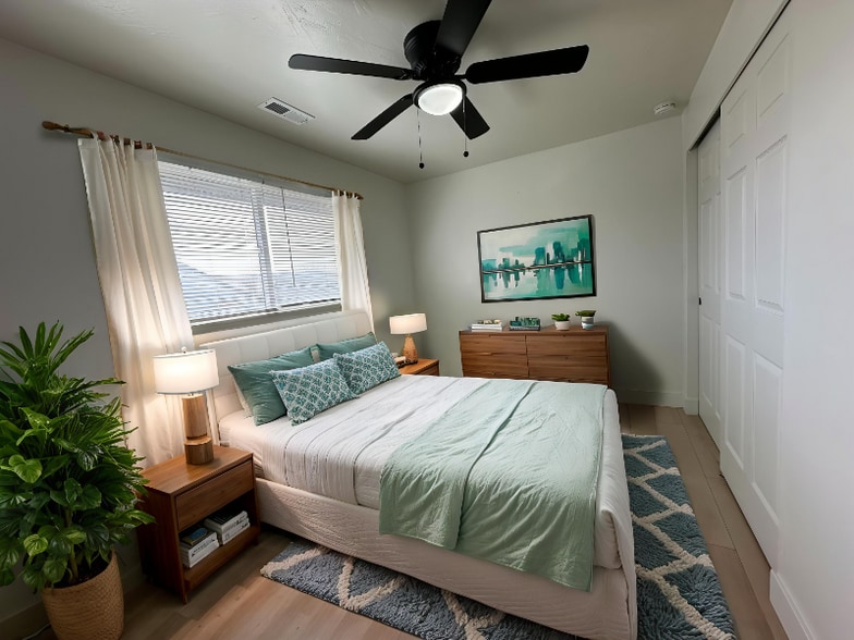 Building Photo - 1843 Parkway Blvd