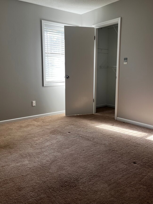 Building Photo - 1608 Windsong Ct