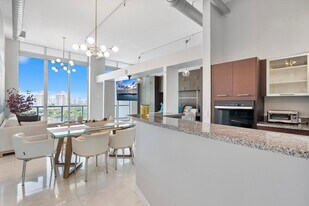 Building Photo - 3029 NE 188th St