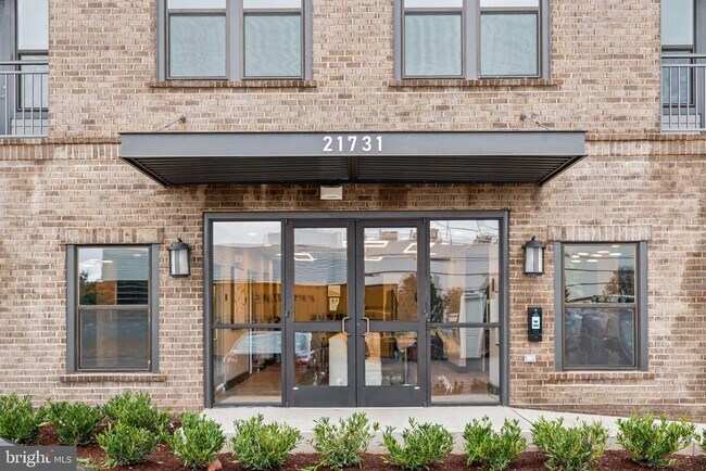 Building Photo - 21731 Dovekie Ter