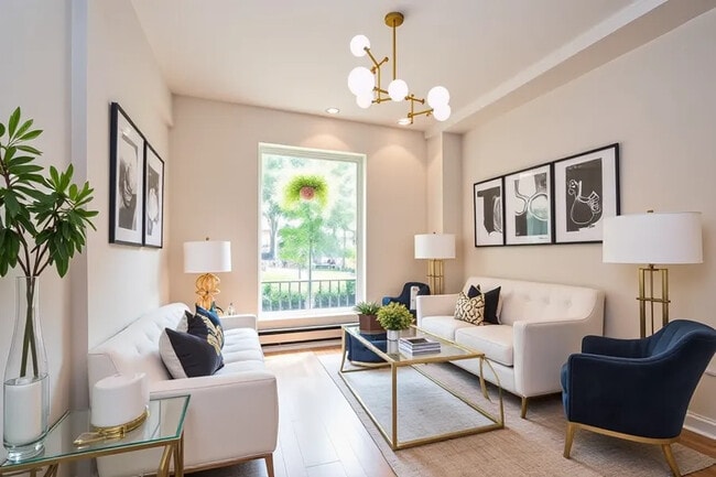 Building Photo - 1504 N Dearborn Pkwy