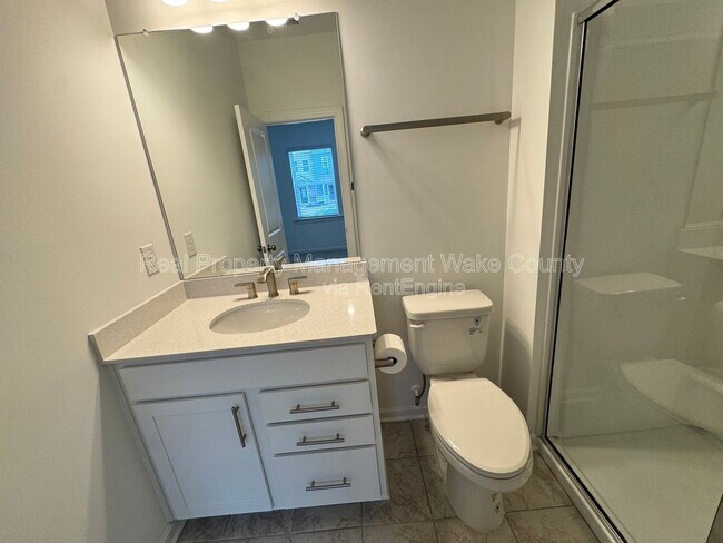 Building Photo - 416 Rowe Wy