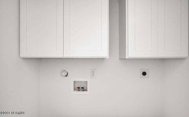 Building Photo - 2083 Holden Beach Rd SW