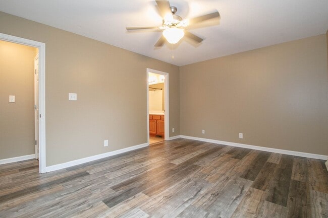 Building Photo - 284 Ballygar Ct